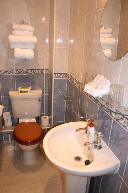 Bridge House B&B Cheltenham Zewnętrze zdjęcie